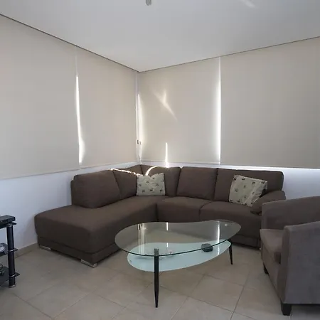 Frank Holidays Apartament Paralimni